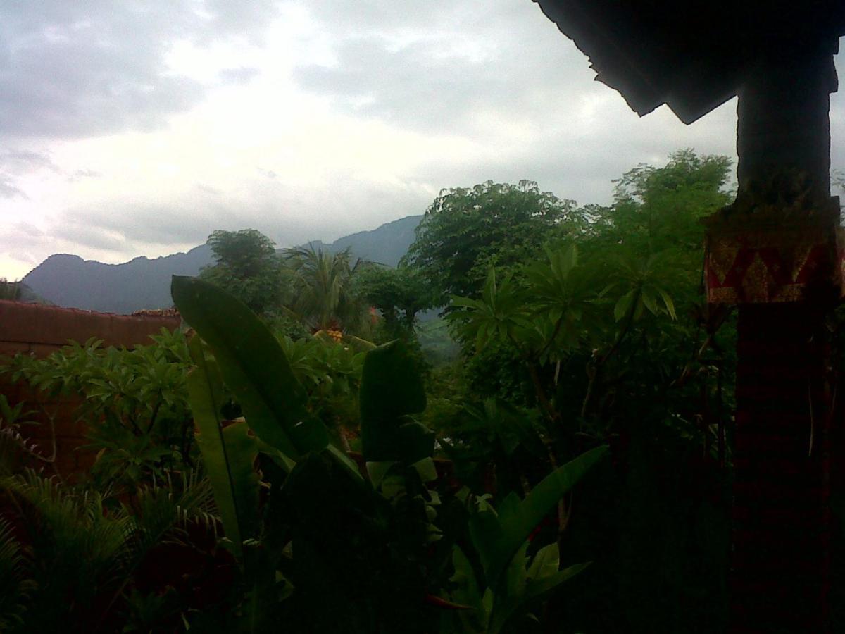 Eliska Sari Bungalows Sumberkima Pemuteran  Luaran gambar