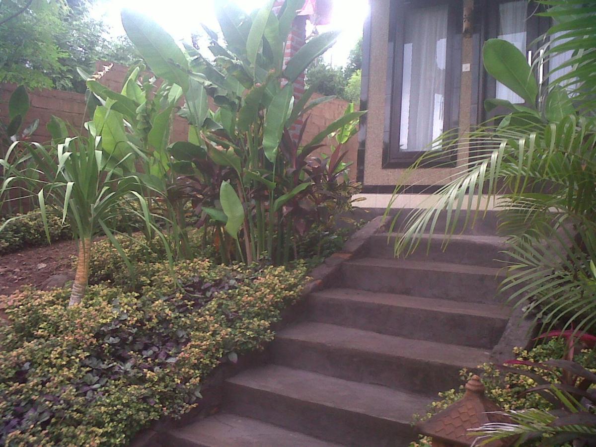 Eliska Sari Bungalows Sumberkima Pemuteran  Luaran gambar